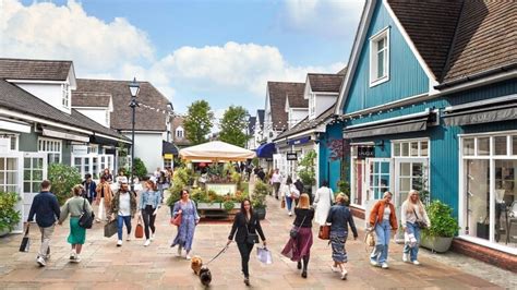 【英國倫敦Outlet推薦2024】旅行必到Bicester Village、Burberry .